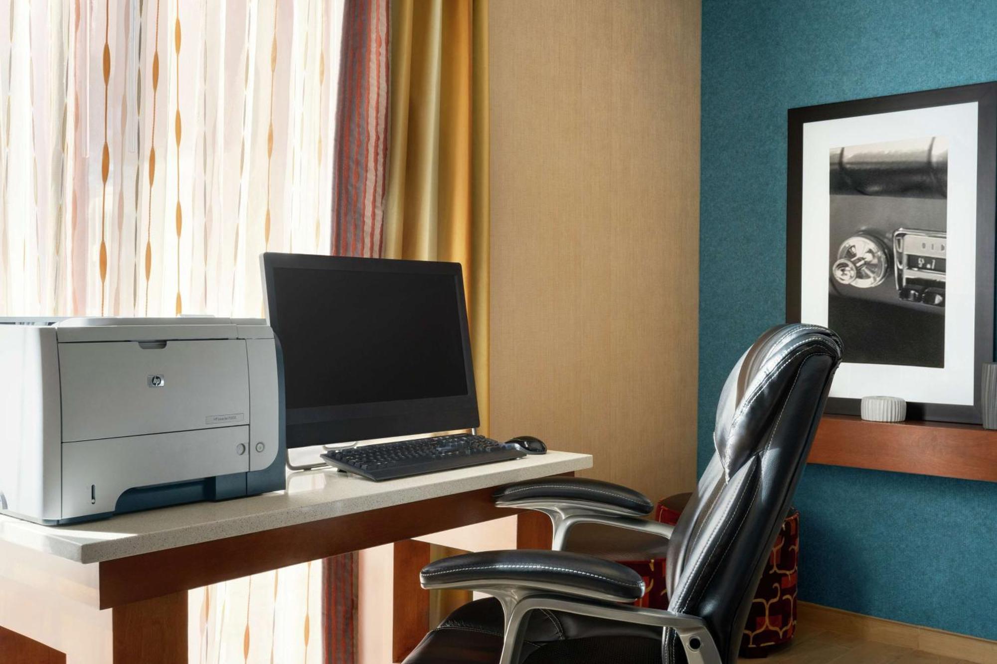 Hampton Inn Phoenix-Чандлер Экстерьер фото
